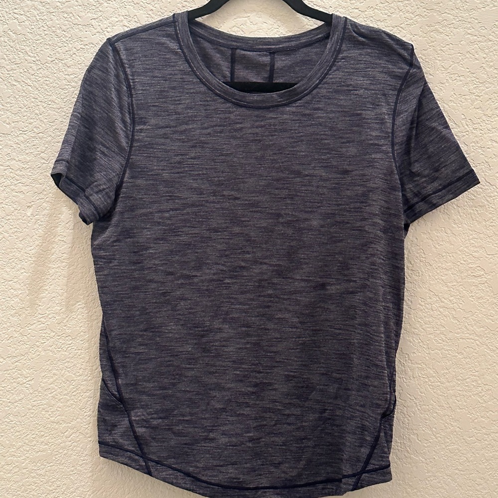 Lululemon Tee Size 8